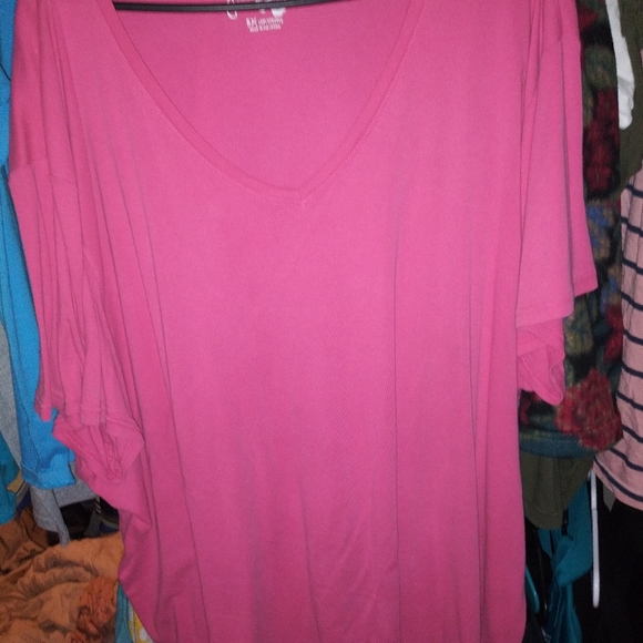 Clothes - Picture 2 of 3